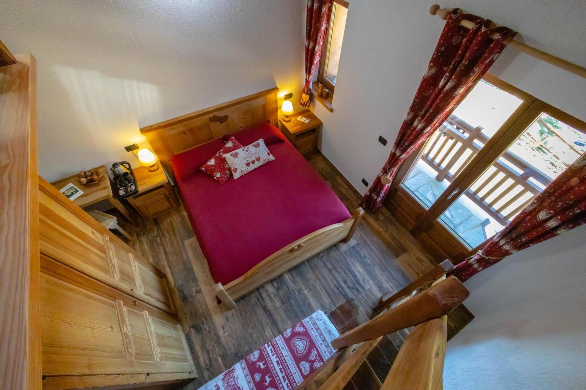Le Coin Des Melezes - Nature & Trek - Camere In Baita Di Montagna Brusson Luaran gambar