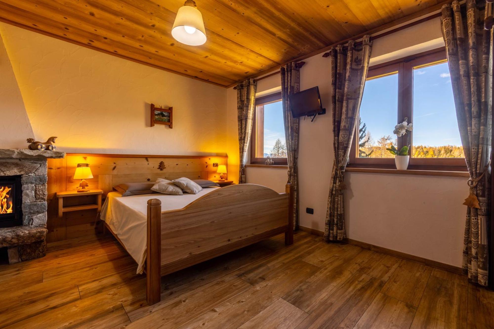 Le Coin Des Melezes - Nature & Trek - Camere In Baita Di Montagna Brusson Luaran gambar